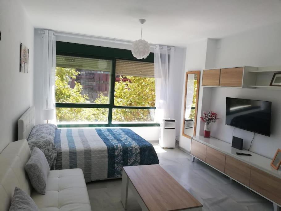 Estudio Cosmopolita Marbella Bagian luar foto